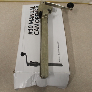 lot 162 image: #10 Can Opener - New in Box