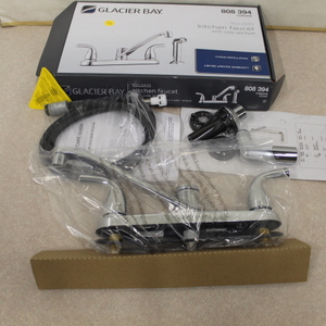 lot 172 image: Kitchen Faucet w sprayer - New in box