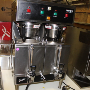 lot 65 image: Coffee Brewer