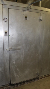 lot 11 image: 6 x 10 Walk in Cooler w Floor by Bally