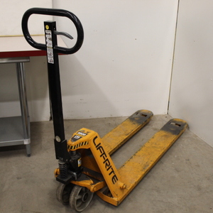 lot 185 image: Pallet Jack - Lift-rite