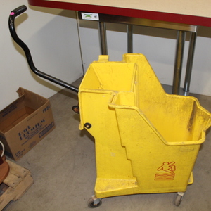 lot 200 image: Mop Bucket