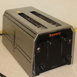 lot 83 image: Savory 2-Slice Toaster