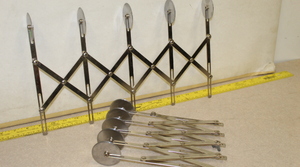 lot 90 image: Pastry Cutter