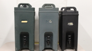 lot 97 image: Insulated Beverage Containers - Cateraide by Carliser