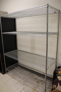 lot 39 image: 5 Metro shelving