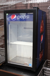 lot 22 image: Glass Door Cooler  refrigerated merchandiser