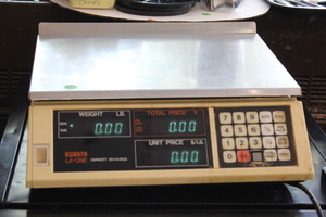 lot 24 image: Deli Scale by Kabota