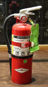 lot 80 image: Fire Extinguisher Lot