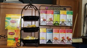 lot 103 image: Self Serve Tea Display Lot