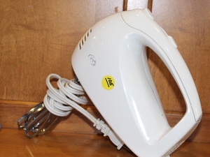 lot 105 image: Hand Mixer