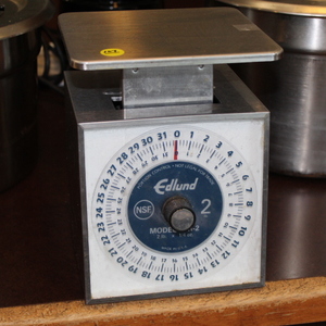 lot 107 image: Portion Scale