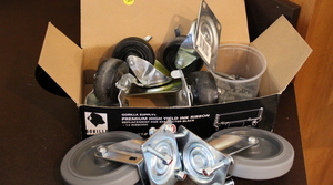 lot 138 image: Equipment Caster Lot