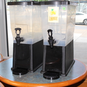 lot 142 image: Ice Tea  Lemonade Dispensers