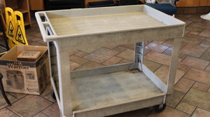 lot 143 image: Service Cart
