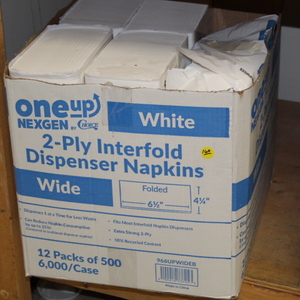 lot 160 image: Napkin Lot