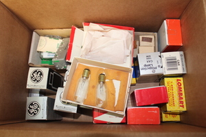 lot 17 image: lamps and bulbs Lot