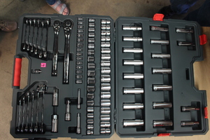 lot 97 image: Crescent Tool Kit 90pc 38 and 12 Drive