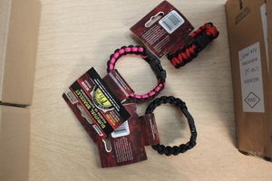 lot 101 image: Survival Bracelet Lot
