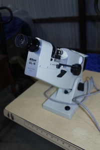lot 10 image: LENSMETER