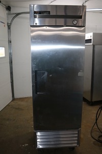 lot 51 image: 1 Door  Refrigerator