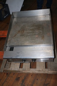 lot 64 image: Grille by Wolf