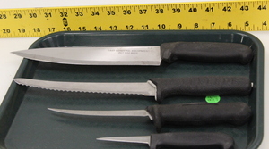 lot 82 image: Knife Set lot
