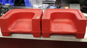 lot 212 image: Booster Seats