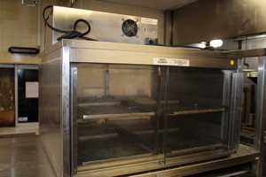 lot 52 image: Food Heater  Warmer