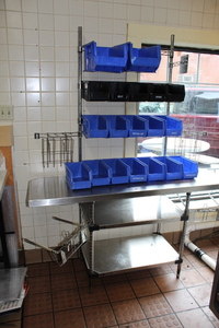 lot 27 image: Metro Table  Shelves  Condiment Tray Holder