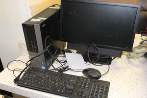 lot 330 image: Dell Computer Lot