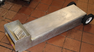 lot 30 image: Fryer Oil Caddy