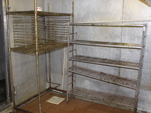 lot 323 image: Shelving Units Lot