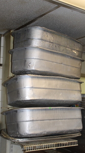 lot 304 image: Insert Pans
