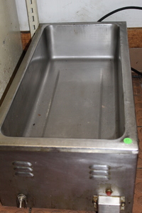 lot 59 image: Food Warmer