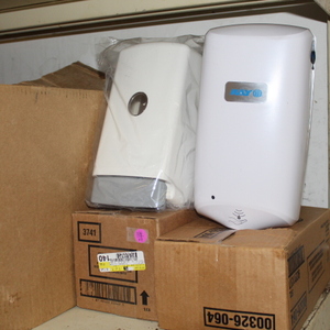 lot 314 image: Hand Soap Dispensers - NEW
