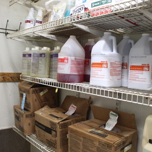 lot 351 image: Cleaner  Chemical Lot