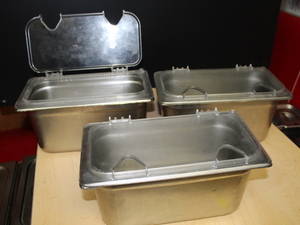 lot 242 image: Insert Pans wHinged Lids