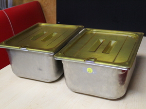 lot 283 image: Insert Pans