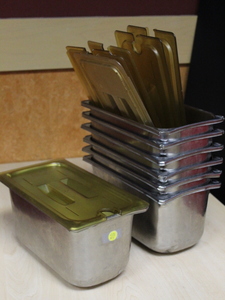 lot 282 image: Insert Pans