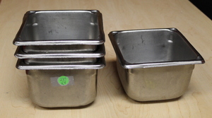 lot 289 image: Insert Pans