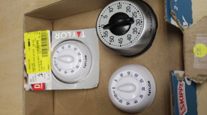 lot 265 image: Cook Timer Lot