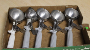 lot 261 image: Thumb Press Scoopers  Dishers