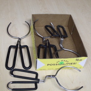 lot 262 image: Tongs