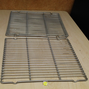 lot 250 image: Cooling  Drip Racks