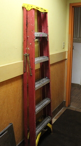 lot 383 image: Folding Step Ladder