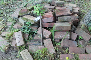 lot 122 image: Brick Pile