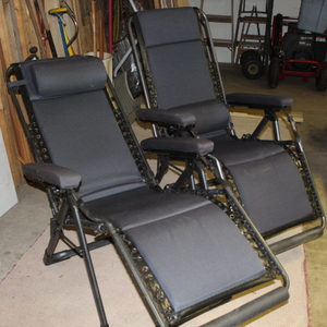 lot 141 image: Lounge Chairs