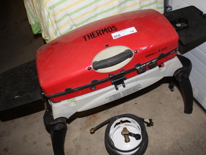 lot 134 image: Thermos Grill n Go