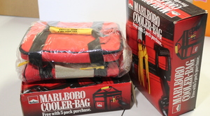 lot 31 image: Marlboro Cooler-Bag - NIB